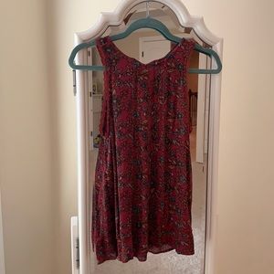 S. Maroon floral tank. American Eagle. EUC.